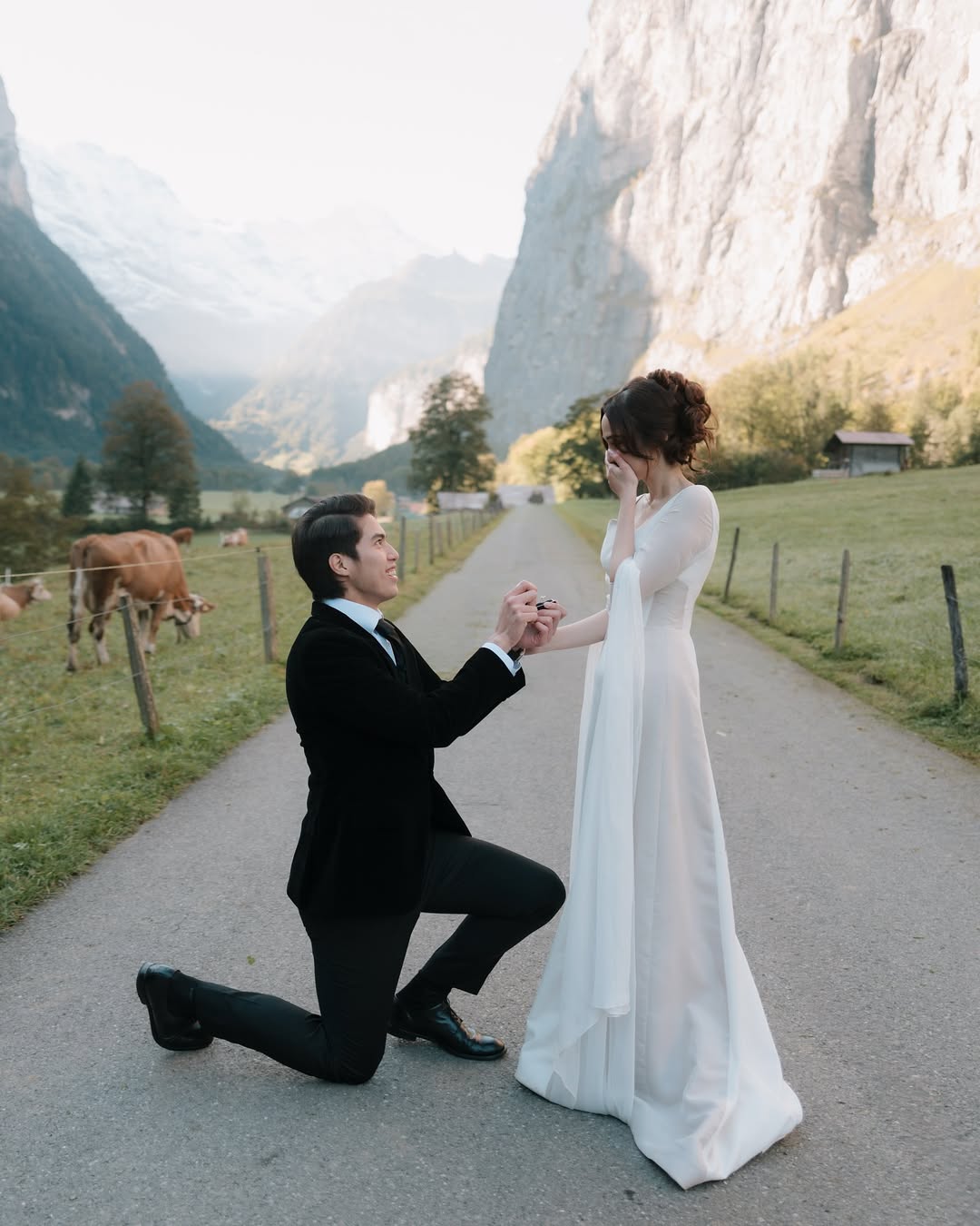 El Rumi lamar Syifa Hadju di Swiss pakai cincin hampir Rp1 M (Instagram @syifa_hadju)